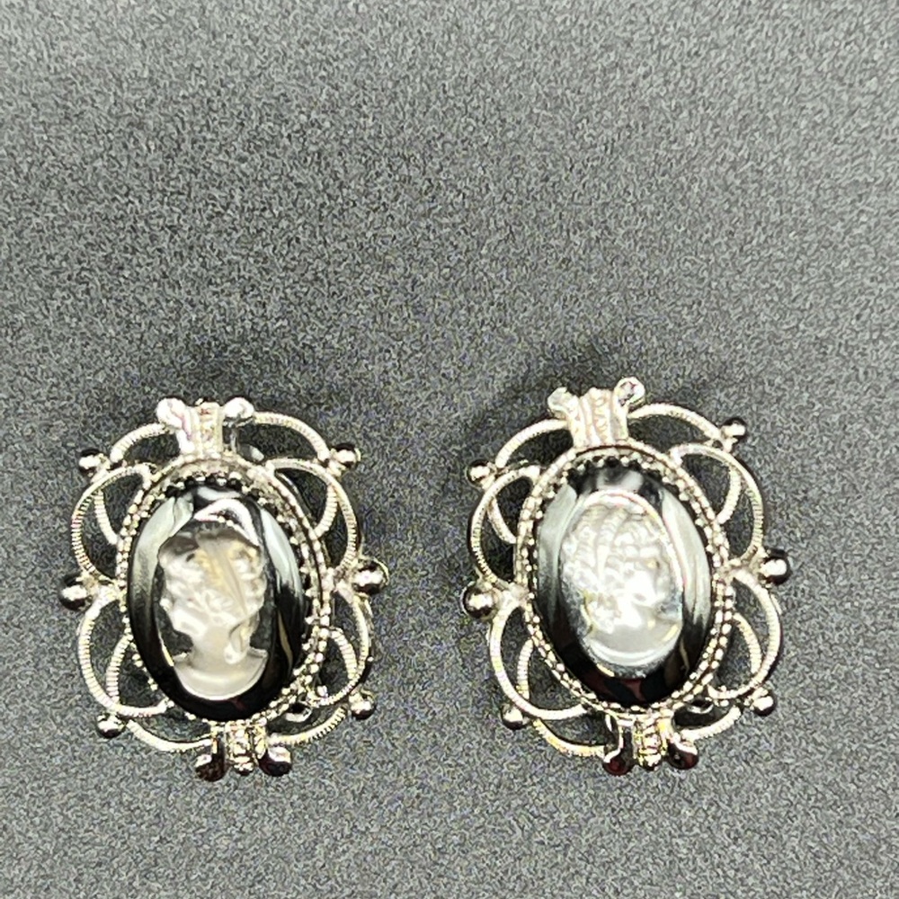 Elegant Silver Tone Cameo Earrings